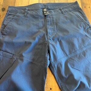 Mountain Hardware AP Pant Men’s 33 EUC Blue